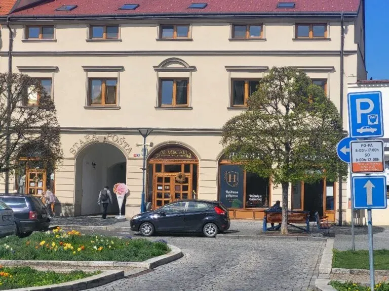 Budova Stará pošta na Masarykově náměstí v Kyjově